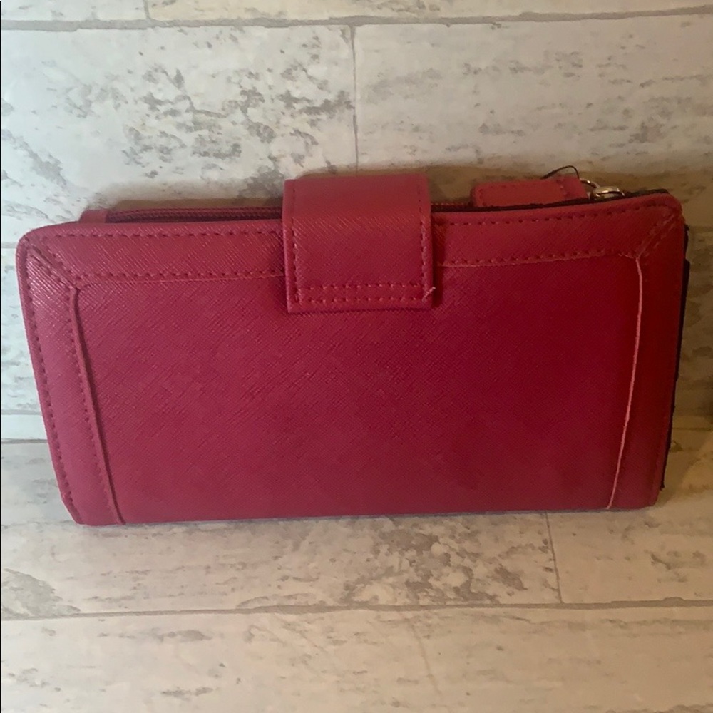 Kenneth Cole Reaction Wallet - Picture 3 of 5